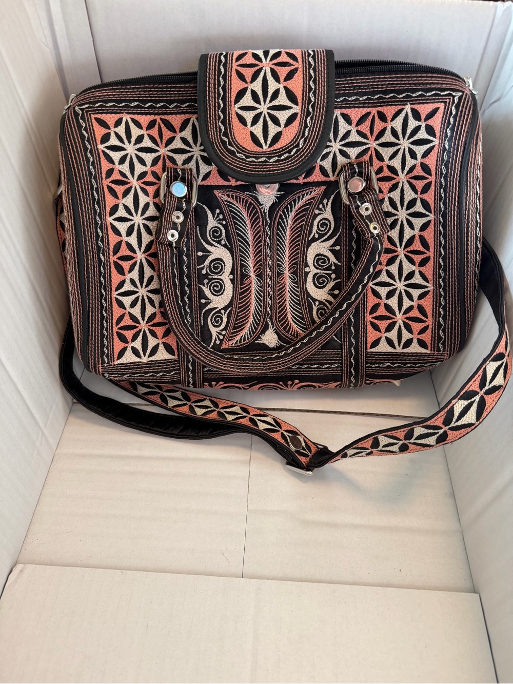 Banda Bag - Embroidered Weekender Bag